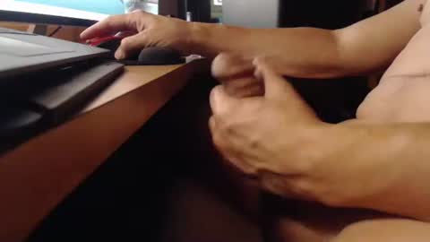 Snapshot of jonftl chatting on 11-29-25, 04:15 Jon in Florida online show from 11-29-25, 04:15