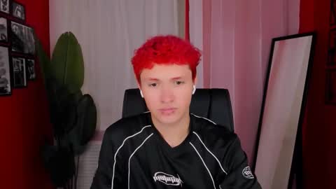 Jonny online show from 11-14-25, 05:06