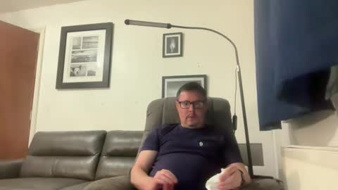 Snapshot of jonnybeeswax7376964133 chatting on 12-03-25, 10:41 jonnybeeswax7376964133 online show from 12-03-25, 10:41