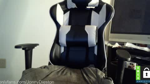 Snapshot of jonnydieston777 chatting on 03-02-25, 02:51 JonnyDieston online show from 03-02-25, 02:51