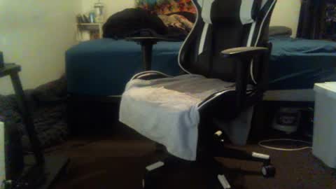 Snapshot of jonnydieston777 chatting on 09-15-25, 01:49 JonnyDieston online show from 09-15-25, 01:49