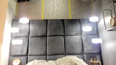 JonnyGreey online show from 11-24-25, 07:13