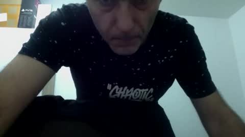 Snapshot of jony938 chatting on 10-09-25, 08:18 jony938 online show from 10-09-25, 08:18