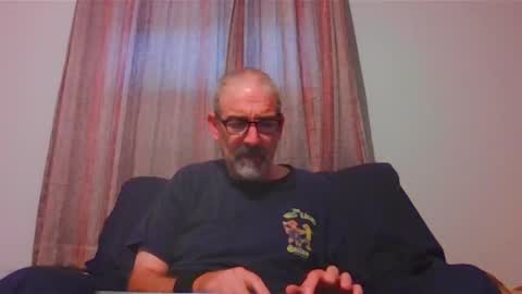 Jon online show from 09-10-25, 01:22