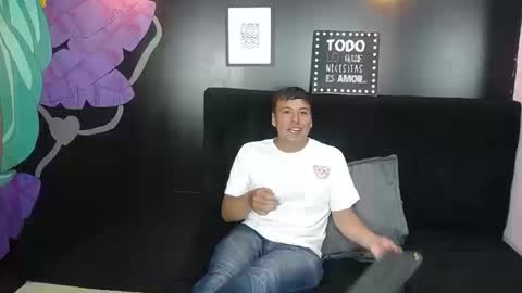 Snapshot of jordy_kiing chatting on 09-24-25, 05:00 Jordy Kiing online show from 09-24-25, 05:00