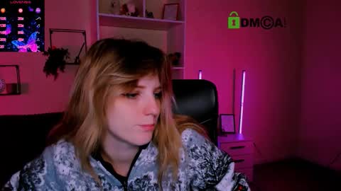 jose_fairy online show from 10-14-25, 06:03