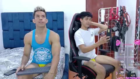 jose_rumbero91 online show from 11-22-25, 12:09