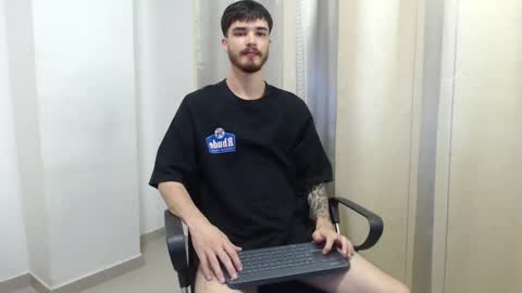 Snapshot of joseh0se chatting on 02-03-26, 05:16 alejandro online show from 02-03-26, 05:16