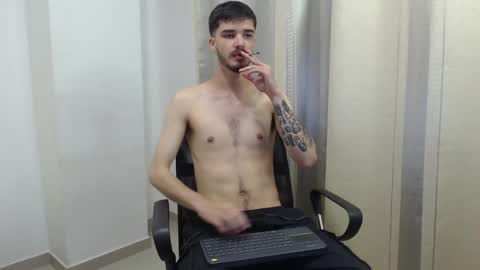 Snapshot of joseh0se chatting on 02-09-26, 11:25 alejandro online show from 02-09-26, 11:25