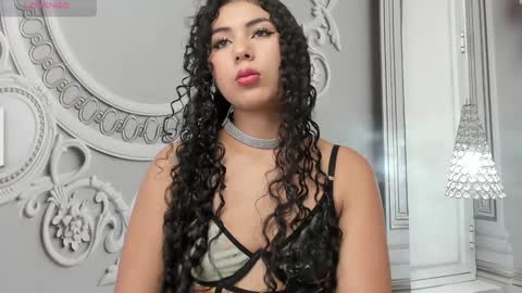 Snapshot of joselyn_sexy_ chatting on 01-17-25, 06:54 Katalina online show from 01-17-25, 06:54