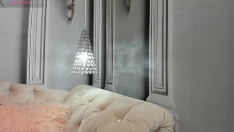 Snapshot of joselyn_sexy_ chatting on 01-27-25, 06:41 Katalina online show from 01-27-25, 06:41