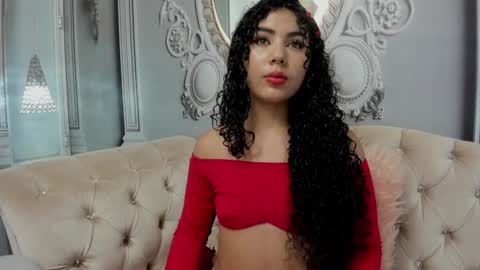 Snapshot of joselyn_sexy_ chatting on 01-31-25, 10:42 Katalina online show from 01-31-25, 10:42