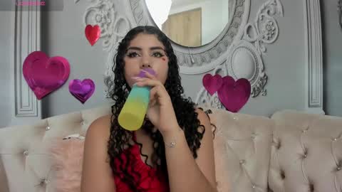 Snapshot of joselyn_sexy_ chatting on 02-14-25, 09:21 Katalina online show from 02-14-25, 09:21