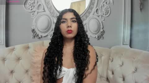 Snapshot of joselyn_sexy_ chatting on 02-23-25, 12:19 Katalina online show from 02-23-25, 12:19