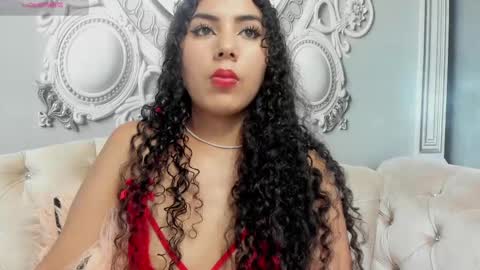 Snapshot of joselyn_sexy_ chatting on 02-27-25, 11:04 Katalina online show from 02-27-25, 11:04