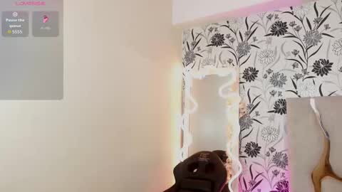 Joselyn  online show from 11-22-25, 11:53