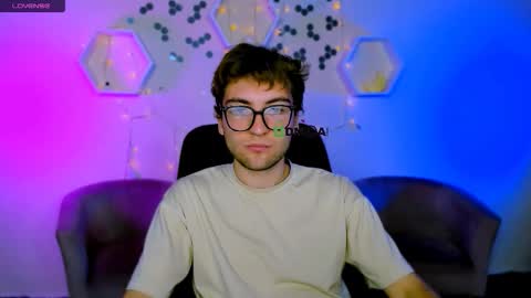 Snapshot of joseph_bear_ chatting on 11-06-25, 08:10 joseph_bear_ online show from 11-06-25, 08:10