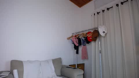 josezaens_ online show from 11-08-25, 08:03