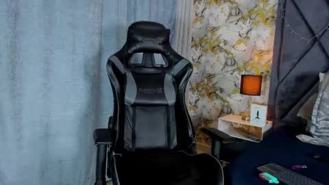 Josh Rashford online show from 12-23-24, 04:50