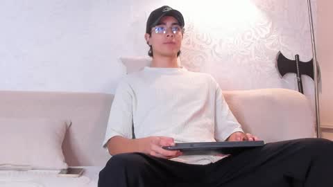 Josh Rashford online show from 10-31-25, 09:38