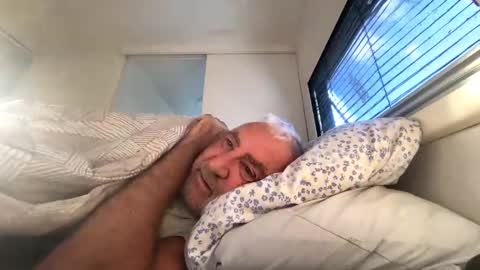 Snapshot of joshua19988945132 chatting on 01-17-26, 01:27 joshua19988945132 online show from 01-17-26, 01:27