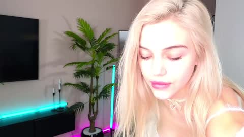 joybunny online show from 02-05-25, 09:15