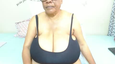 DairyQueen online show from 10-11-25, 07:07