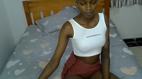 Snapshot of joyous_kay chatting on 11-25-25, 09:37 joyous_kay online show from 11-25-25, 09:37