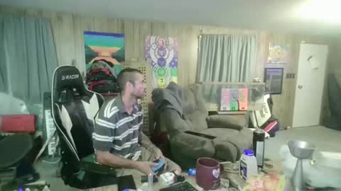 Snapshot of jrizzle1111 chatting on 10-18-25, 08:15 jrizzle1111 online show from 10-18-25, 08:15