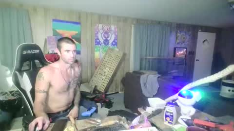 Snapshot of jrizzle1111 chatting on 10-31-25, 08:59 jrizzle1111 online show from 10-31-25, 08:59