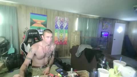 Snapshot of jrizzle1111 chatting on 11-23-25, 01:33 jrizzle1111 online show from 11-23-25, 01:33