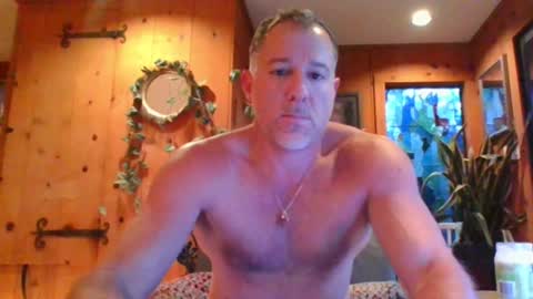 Snapshot of jroge21 chatting on 01-14-25, 01:04 jroge21 online show from 01-14-25, 01:04