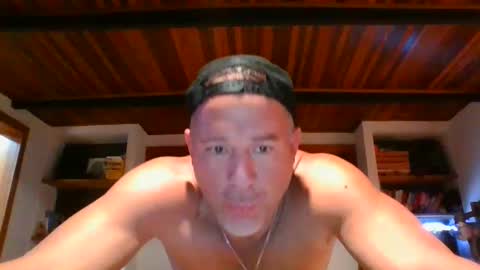 Snapshot of jroge21 chatting on 01-20-25, 01:39 jroge21 online show from 01-20-25, 01:39