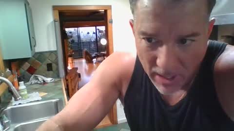 Snapshot of jroge21 chatting on 01-25-25, 01:10 jroge21 online show from 01-25-25, 01:10