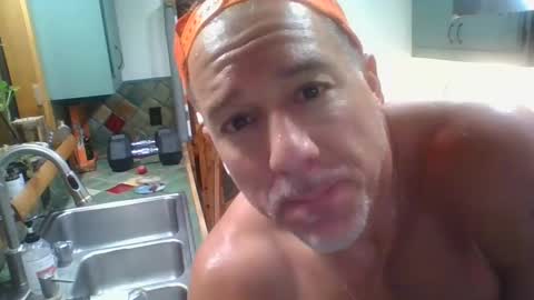 Snapshot of jroge21 chatting on 01-29-25, 03:33 jroge21 online show from 01-29-25, 03:33