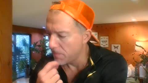 Snapshot of jroge21 chatting on 01-31-25, 01:01 jroge21 online show from 01-31-25, 01:01