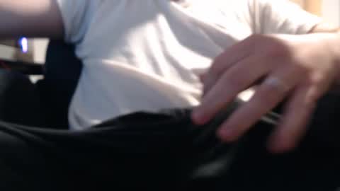 Snapshot of jromes42 chatting on 09-23-25, 01:47 jromes42 online show from 09-23-25, 01:47