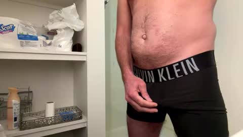 Snapshot of jsmith104020 chatting on 03-01-26, 03:58 jsmith104020 online show from 03-01-26, 03:58