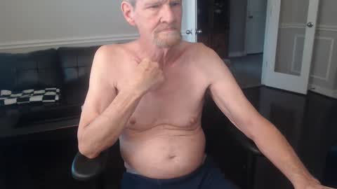 Snapshot of jtull52 chatting on 12-17-24, 05:47 jtull52 online show from 12-17-24, 05:47