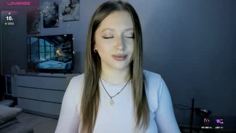 Snapshot of ju_lii chatting on 10-12-25, 07:02 Julia and Julia online show from 10-12-25, 07:02