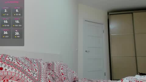 Snapshot of ju_lii chatting on 11-07-25, 09:53 Julia and Julia online show from 11-07-25, 09:53