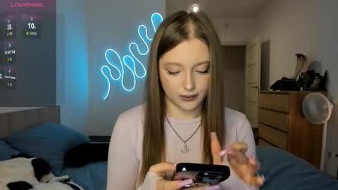 Snapshot of ju_lii chatting on 11-13-25, 01:10 Julia and Julia online show from 11-13-25, 01:10