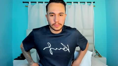 Juan online show from 12-04-25, 01:59