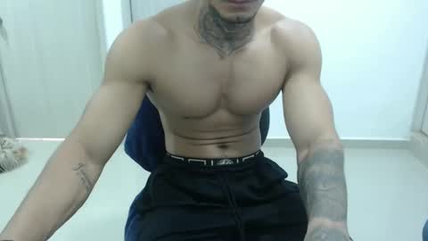 juan_gomez_1 online show from 02-25-25, 08:19