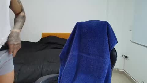 juan_gomez_1 online show from 11-18-25, 12:05