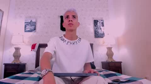 Snapshot of juan_lovers chatting on 12-02-24, 01:24 J U A N L O V E R S online show from 12-02-24, 01:24