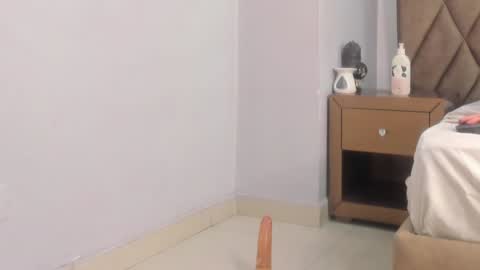 juana_valentina1 online show from 12-28-24, 10:23