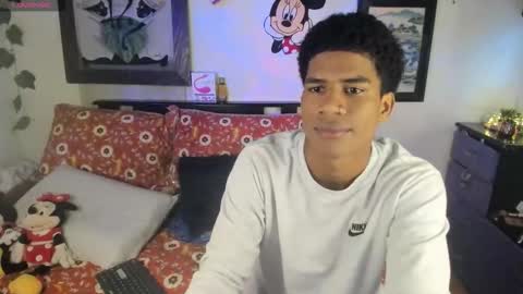 Snapshot of juanbigcock21cm chatting on 11-16-25, 09:20 juan jose online show from 11-16-25, 09:20