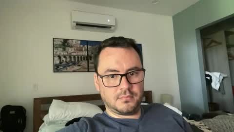 juanchom online show from 11-14-25, 03:22