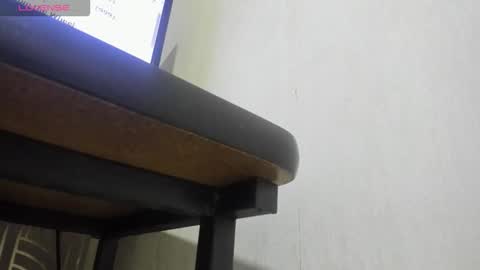 Juan David online show from 11-04-25, 01:10